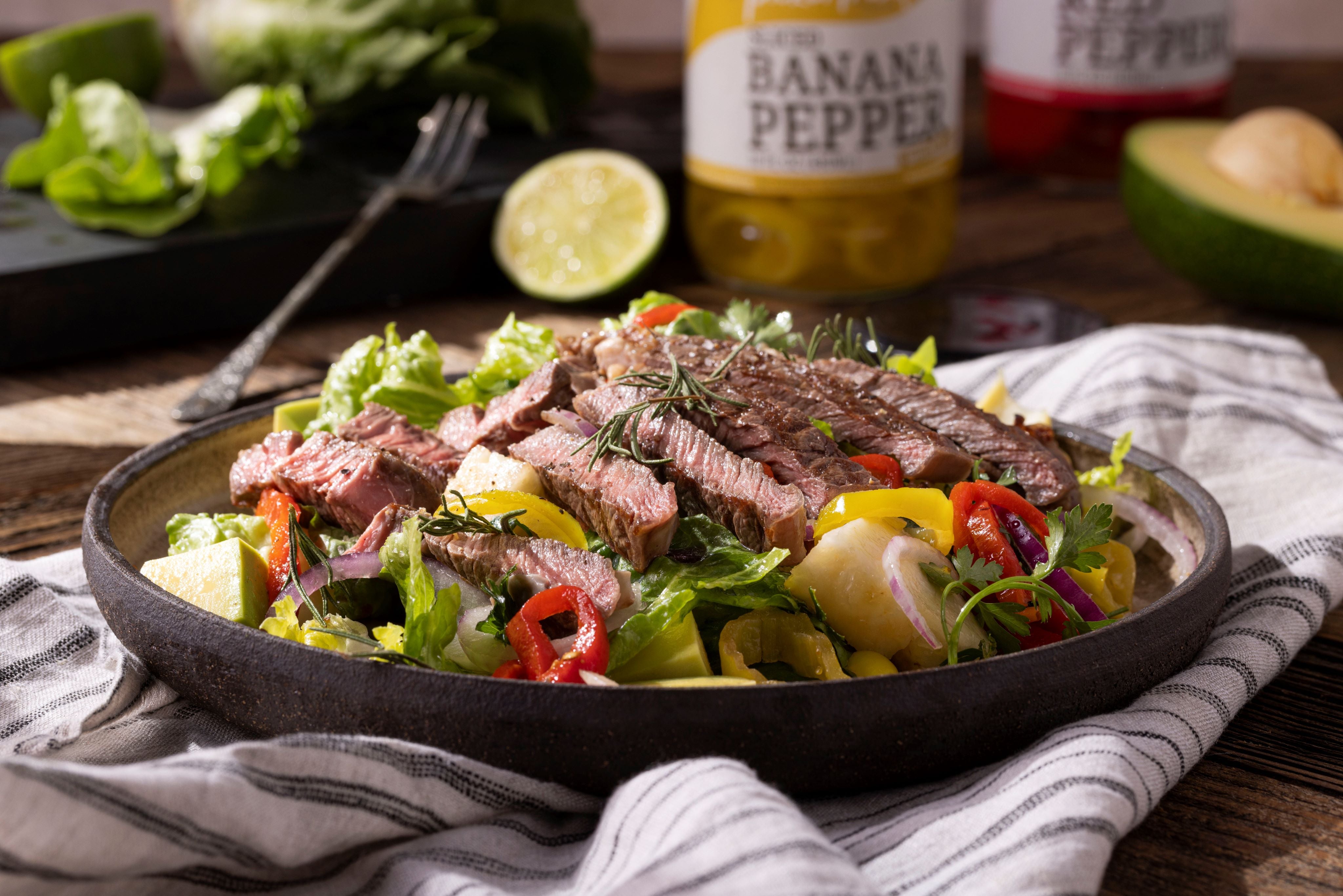 GRILLED STEAK SALAD WITH PINEAPPLE